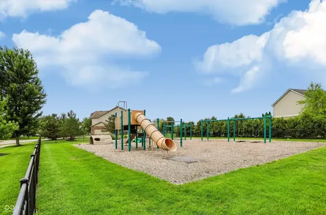 5517 W Stoneview Trail Mccordsville IN 46055