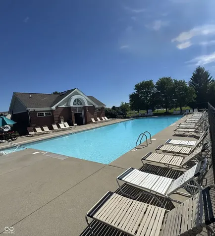 5517 W Stoneview Trail Mccordsville IN 46055