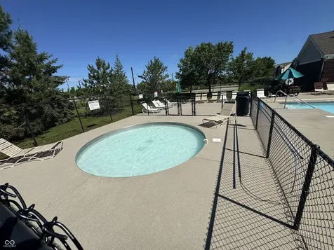 5517 W Stoneview Trail Mccordsville IN 46055