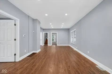 1052 W 35th Street Indianapolis IN 46208