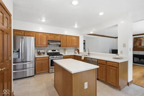 5179 Clear Lake Court Carmel IN 46033