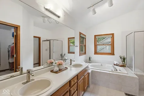 5179 Clear Lake Court Carmel IN 46033
