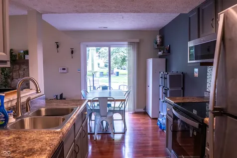 7862 Hunters Path Indianapolis IN 46214