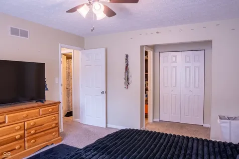 7862 Hunters Path Indianapolis IN 46214
