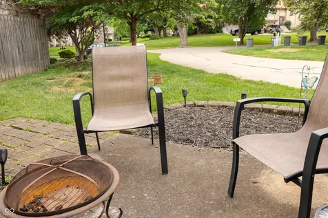 7862 Hunters Path Indianapolis IN 46214