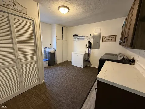 1106 N Park Avenue Alexandria IN 46001