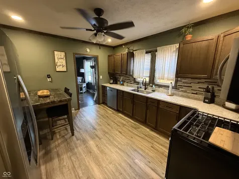 1106 N Park Avenue Alexandria IN 46001