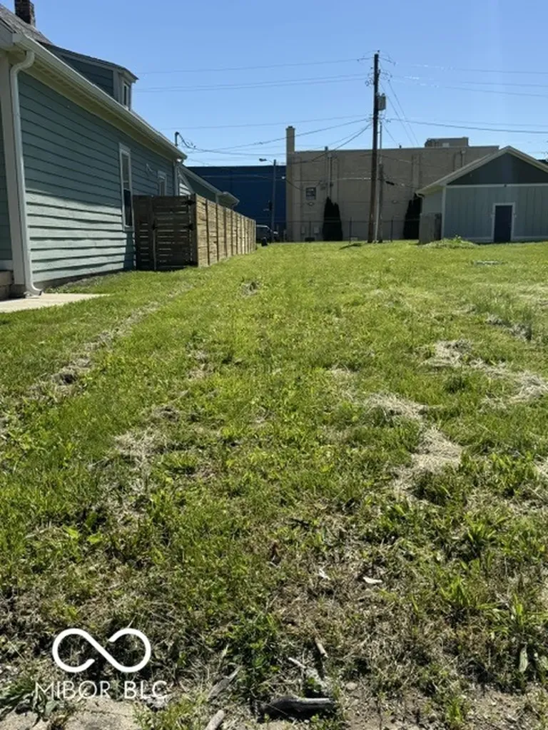 2011 Columbia Avenue Indianapolis IN 46202