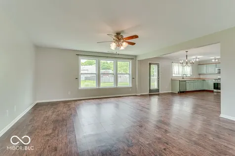10625 Gathering Drive Indianapolis IN 46259