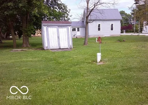 4974 E Us Highway 40 Straughn IN 47387
