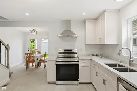 209 N Hamilton Avenue Indianapolis IN 46201