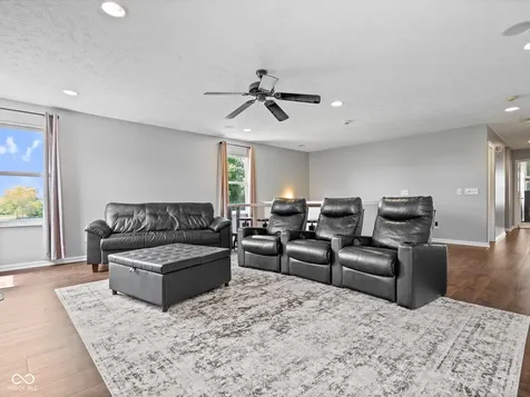 19215 Searay Drive Noblesville IN 46060