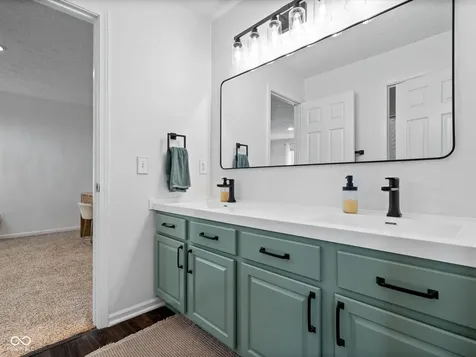 19215 Searay Drive Noblesville IN 46060