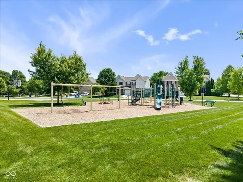 19215 Searay Drive Noblesville IN 46060