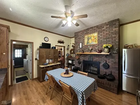938 W 425 S Rockville IN 47872