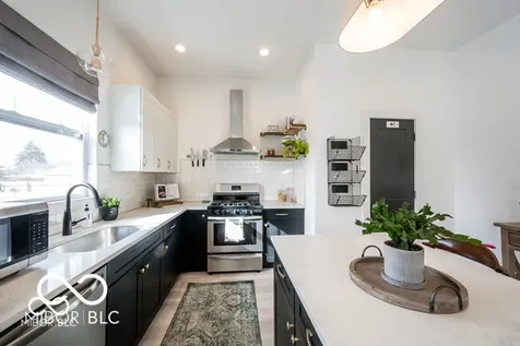 267 Iowa Street Indianapolis IN 46225