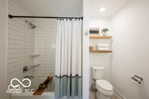 267 Iowa Street Indianapolis IN 46225