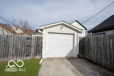267 Iowa Street Indianapolis IN 46225