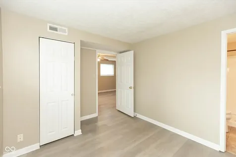 11115 Wismar Drive Indianapolis IN 46235
