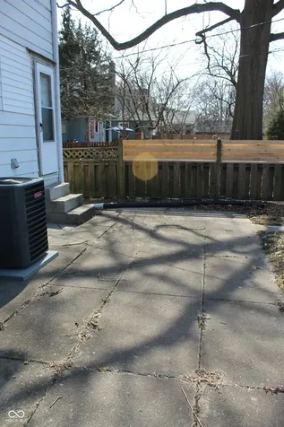 1214 N Oakland Avenue Indianapolis IN 46201