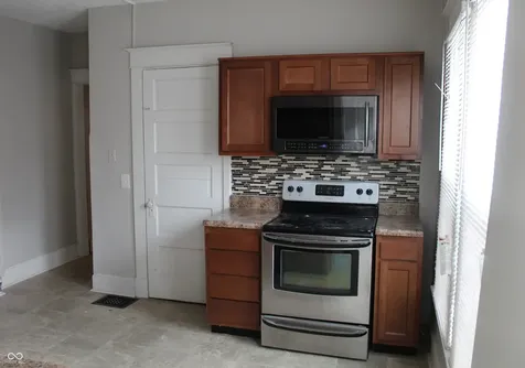 1214 N Oakland Avenue Indianapolis IN 46201