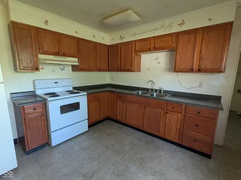 2627 N Routiers Avenue Indianapolis IN 46219