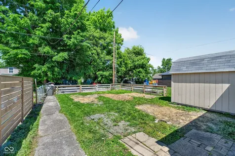 646 N Beville Avenue Indianapolis IN 46201