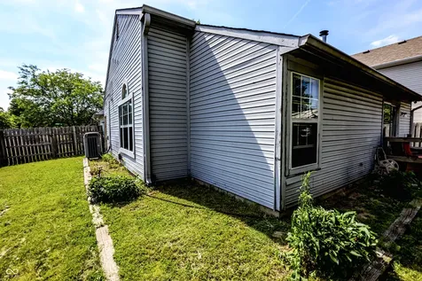 5739 Laurel Oak Place Indianapolis IN 46254