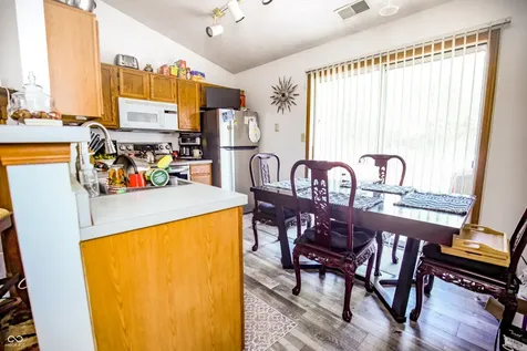 5739 Laurel Oak Place Indianapolis IN 46254