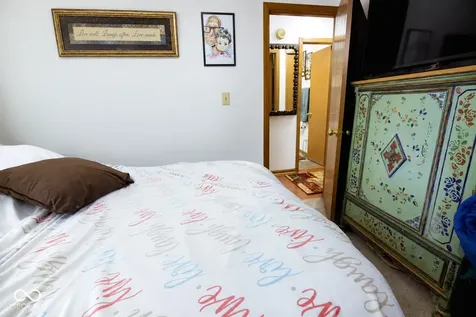 5739 Laurel Oak Place Indianapolis IN 46254