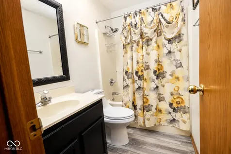 5739 Laurel Oak Place Indianapolis IN 46254