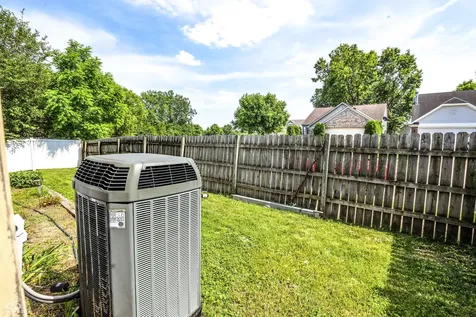 5739 Laurel Oak Place Indianapolis IN 46254