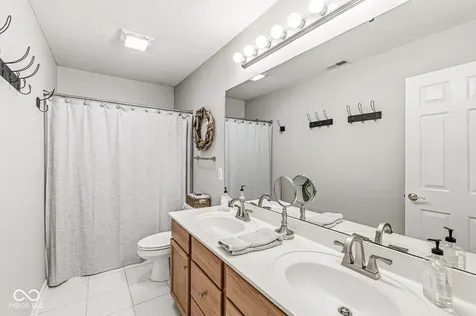 18532 Oriental Oak Court Noblesville IN 46062