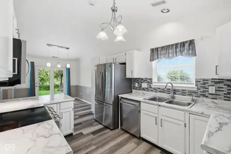 8449 Inland Drive Avon IN 46123