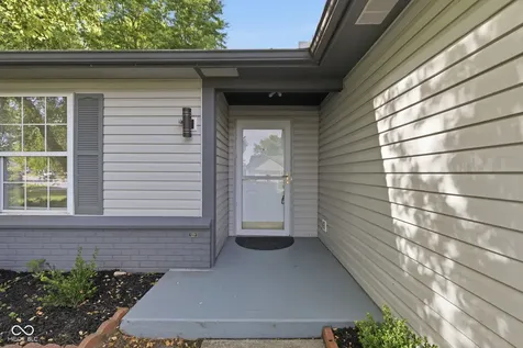 8449 Inland Drive Avon IN 46123