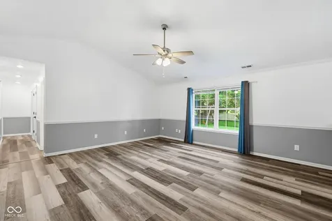 8449 Inland Drive Avon IN 46123