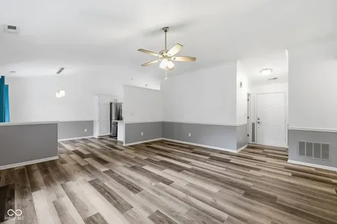 8449 Inland Drive Avon IN 46123