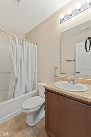 3463 Enclave Lane Greenwood IN 46143