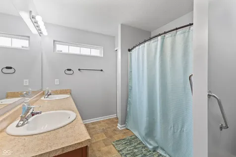 3463 Enclave Lane Greenwood IN 46143