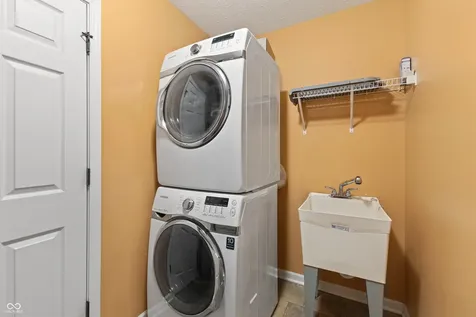 3463 Enclave Lane Greenwood IN 46143