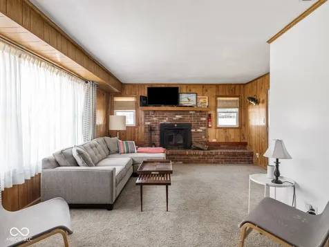 8691 S Slevins Drive Nineveh IN 46164