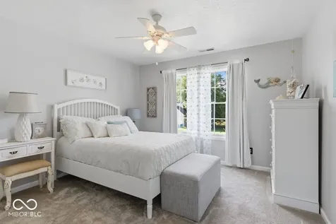 1338 Woodpond N Roundabout Carmel IN 46033