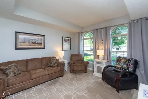 1499 Macintosh Court Avon IN 46123