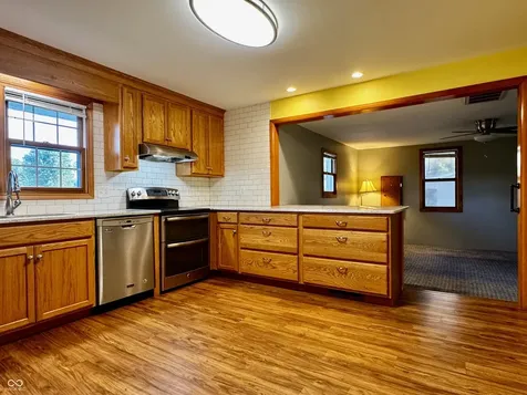 6742 E County Road 900 N Seymour IN 47274
