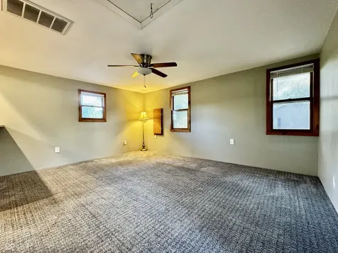 6742 E County Road 900 N Seymour IN 47274