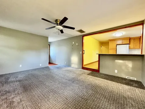 6742 E County Road 900 N Seymour IN 47274
