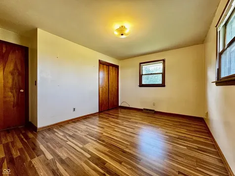 6742 E County Road 900 N Seymour IN 47274
