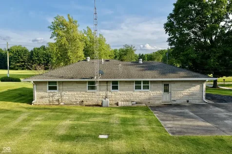 6742 E County Road 900 N Seymour IN 47274