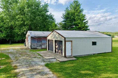 6742 E County Road 900 N Seymour IN 47274