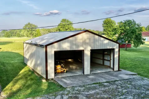 6742 E County Road 900 N Seymour IN 47274